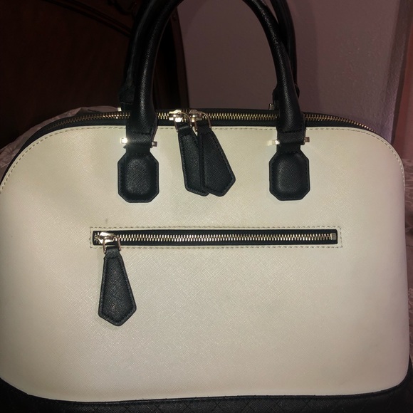 Purse - Picture 2 of 3